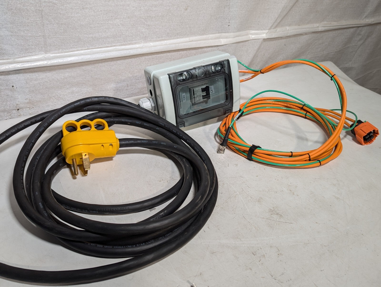 Wiring Harness with Dihool DZ47X-63 Circuit Breaker