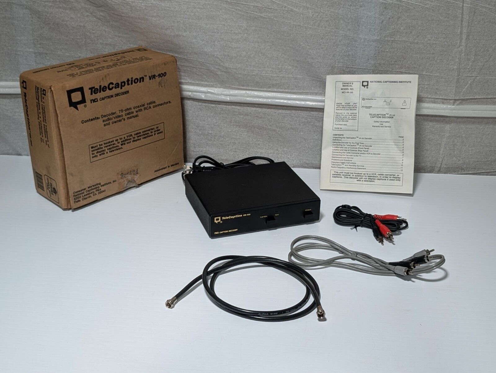 TeleCaption VR-100 Nci Closed Caption Decoder