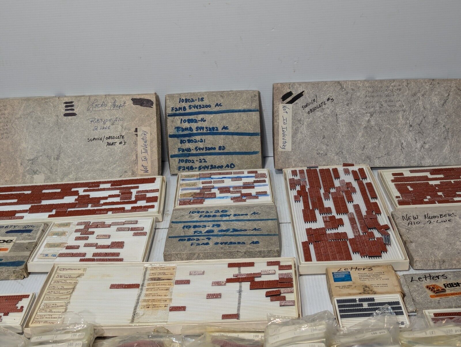 Large lot of assorted rubber letters and numbers: Dennison, RIBtype - Free Ship
