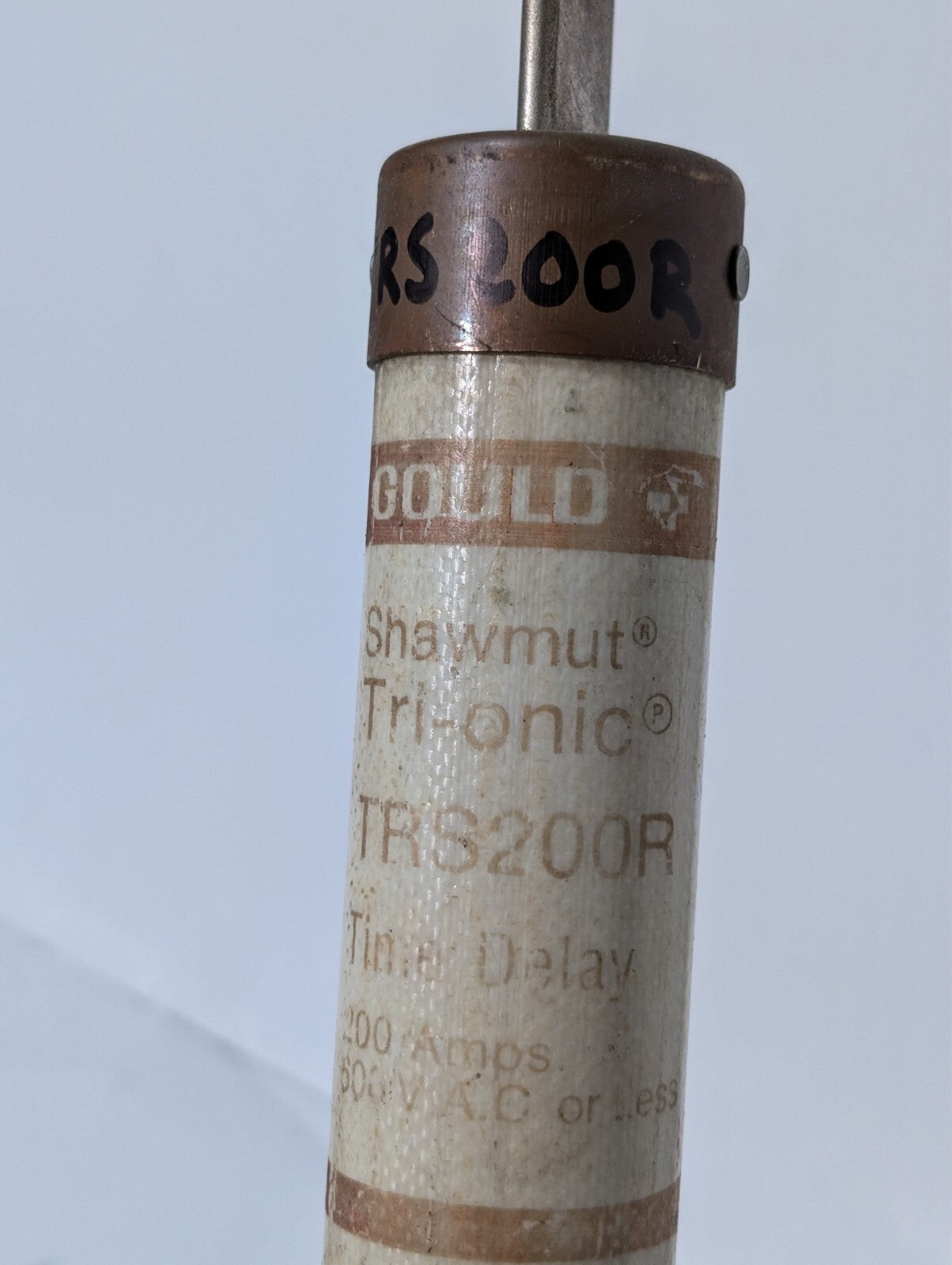 8 Fuses 200 Amp Gould Shawmut TRS200R Littelfuse FLSR 200 ID Buss NOS 200 RES200