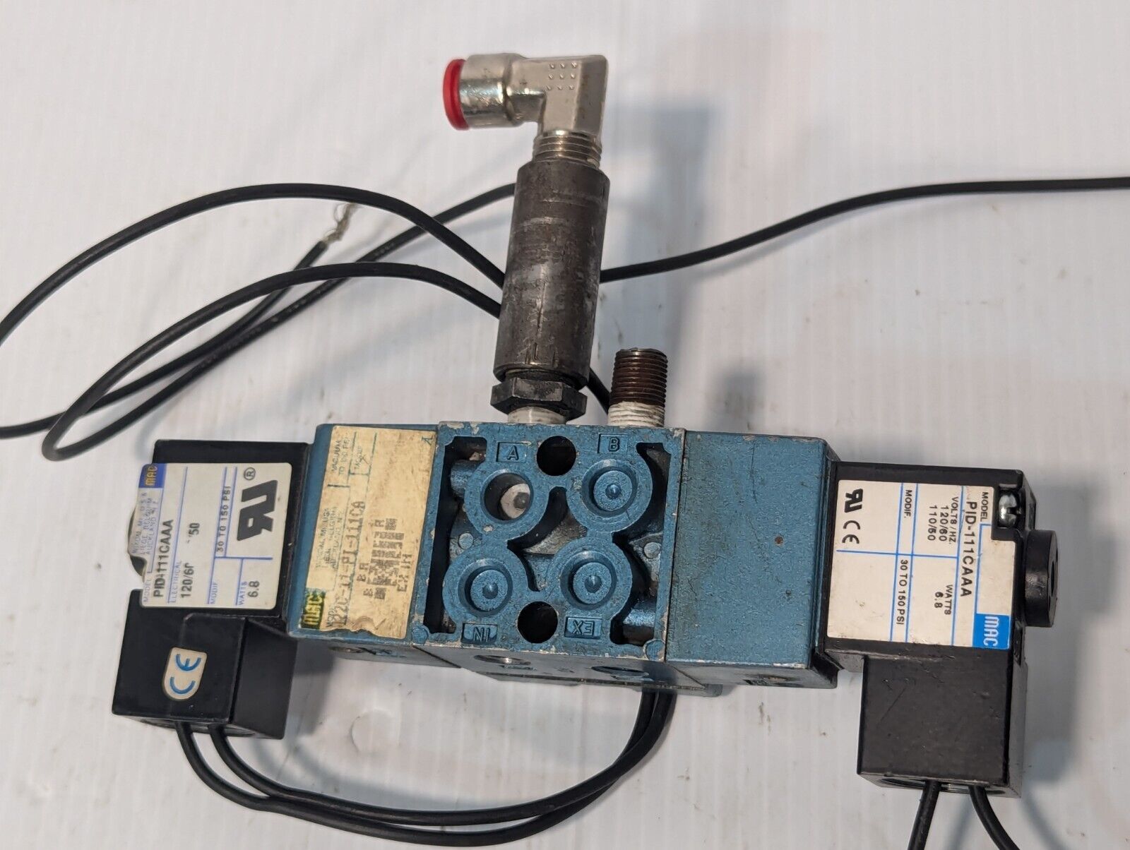 Mac 122C-11-PI-111CA Manifold with Dual PID-111CAAA Solenoid Valves, 110/120V
