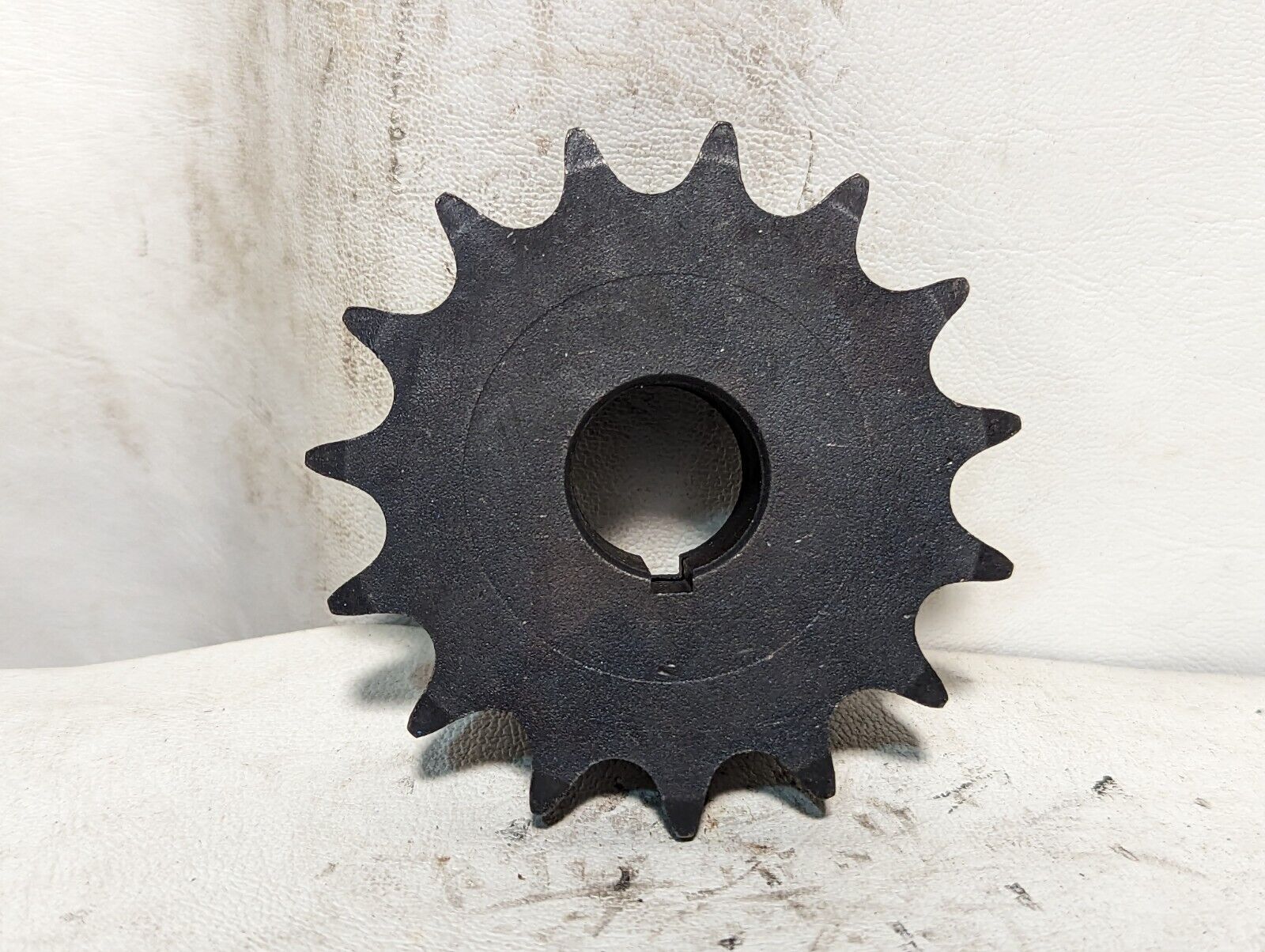 Martin 50BS15 7/8 bored to size sprocket, 50 / 5/8 in, 0.8750 in Bore, 15 Teeth