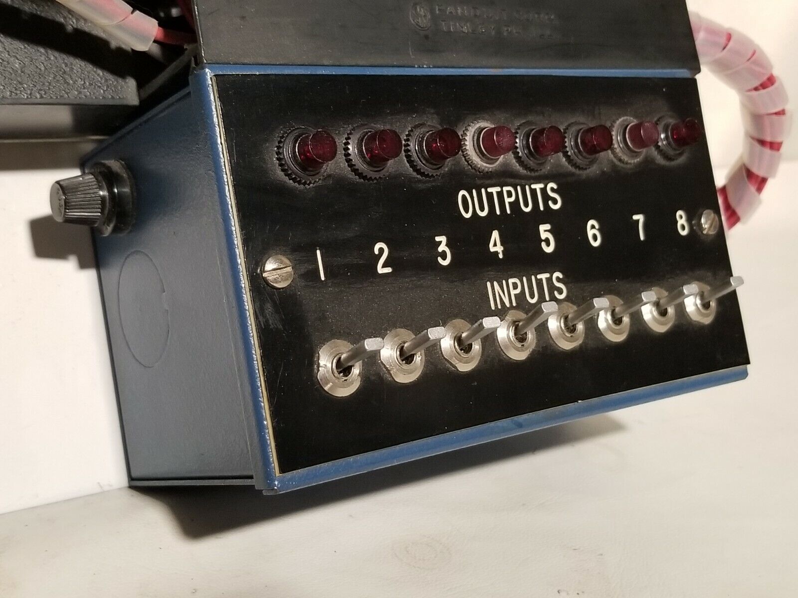 Square D SY/MAX 8020-SCP-311 model 300 processor with power supply and modules