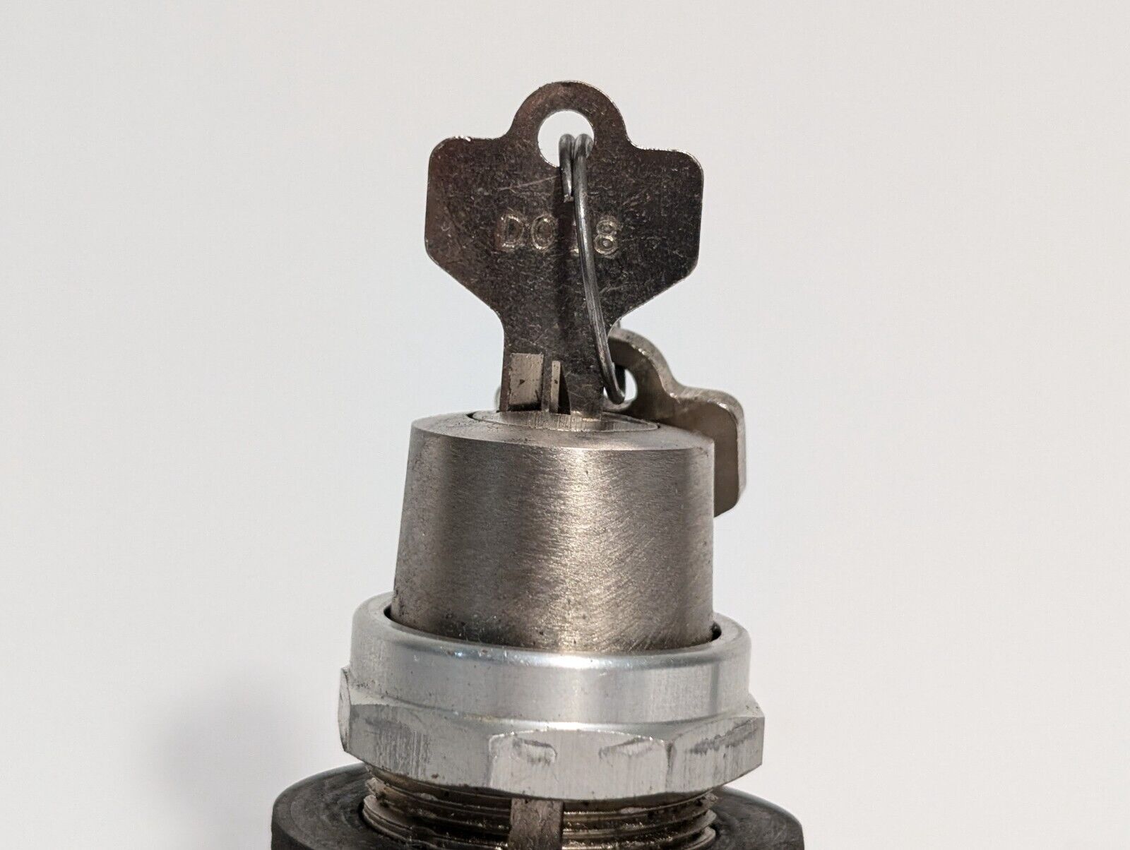 Allen Bradley 800T-J631KC7 Keyed 3 Position Selector Switch, Series T, 30mm