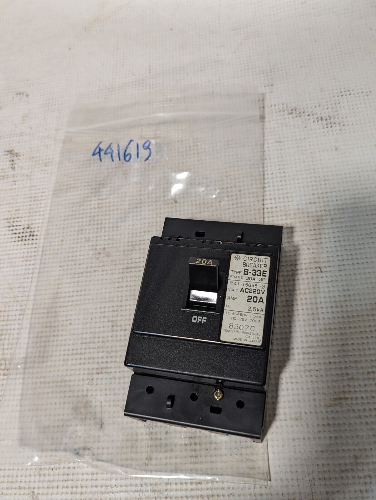 Tempearl B-33E Circuit Breaker, 20A, 220VAC - Free Shipping