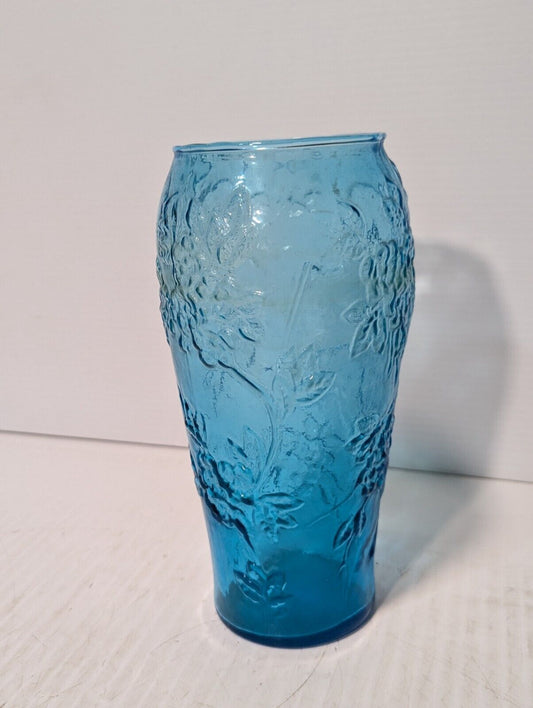 Vintage Beautiful Light Blue Glass 9 5/8"H Vase Parakeet Love Birds - Free Ship