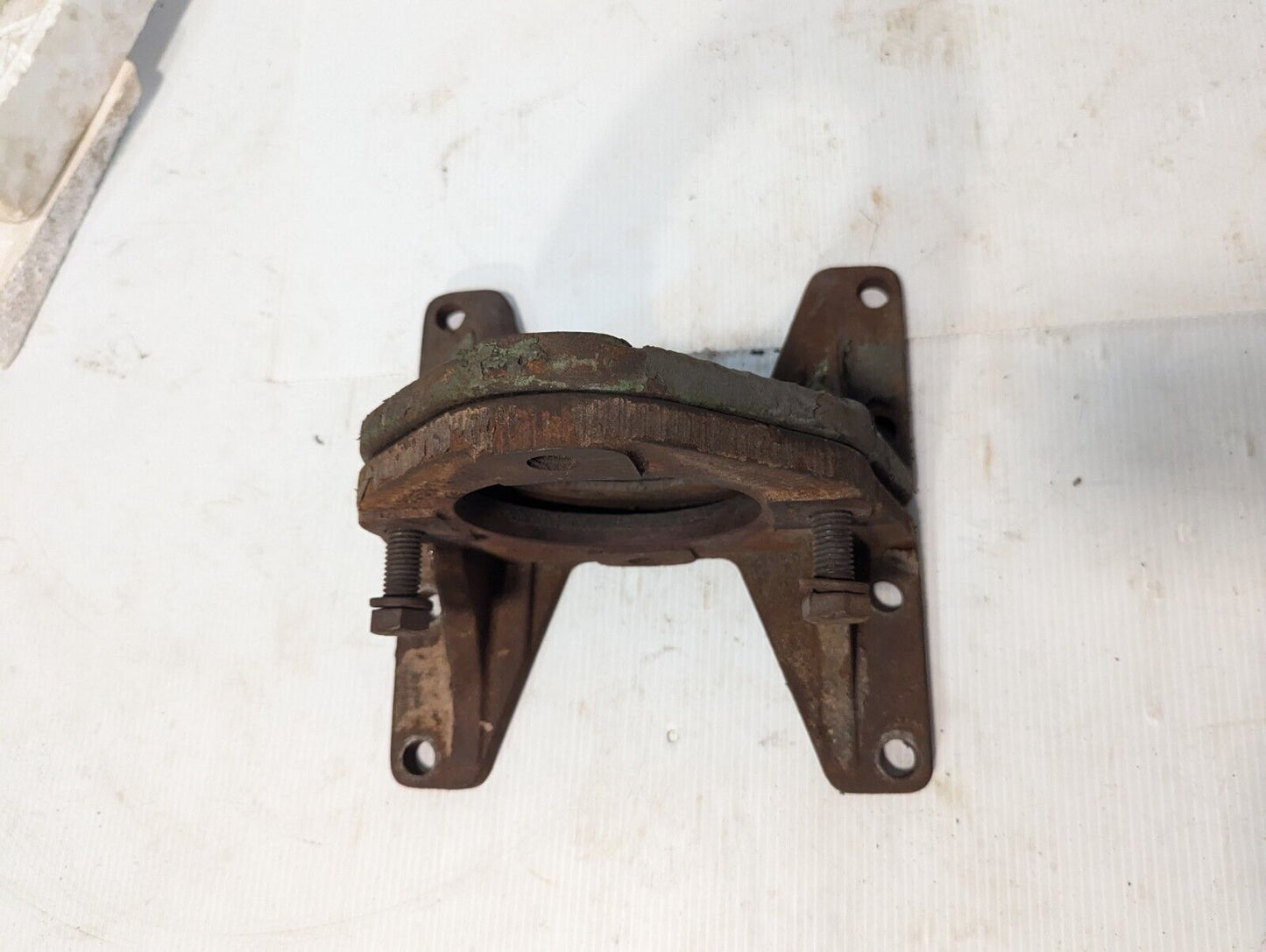 Vickers 205077 Foot Bracket Mount PAIR for Hydraulic Vane Pump - Free Shipping