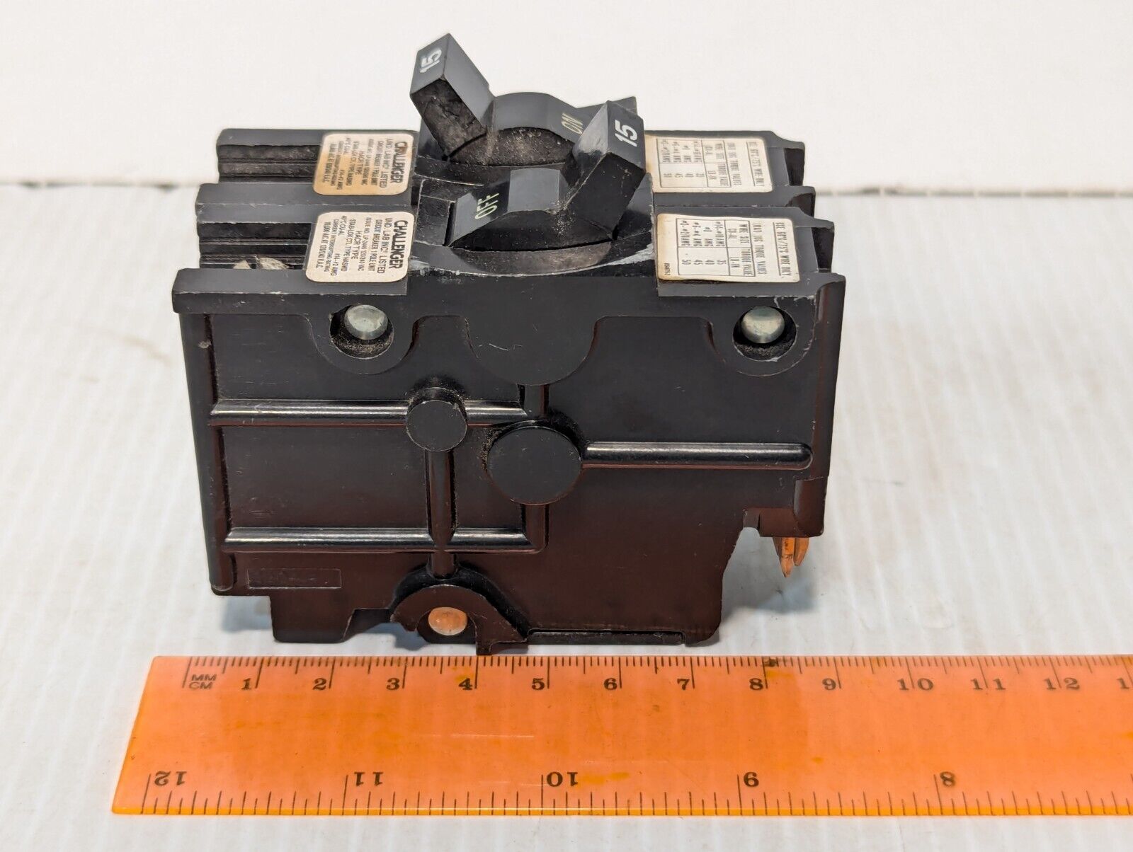 Challenger Circuit Breaker, Stab-Lok, 15A, 1-Pole, 120/240vac - Free Shipping