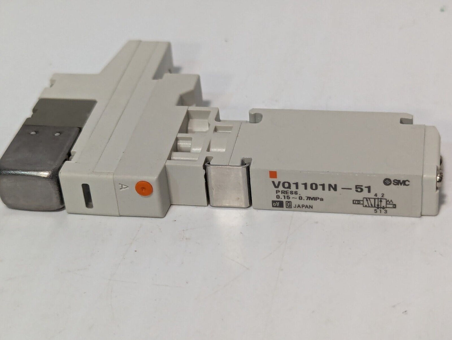 SMC VQ1101N-51 Solenoid Valve, rubber seal, 24VDC, Japan - Free Shipping