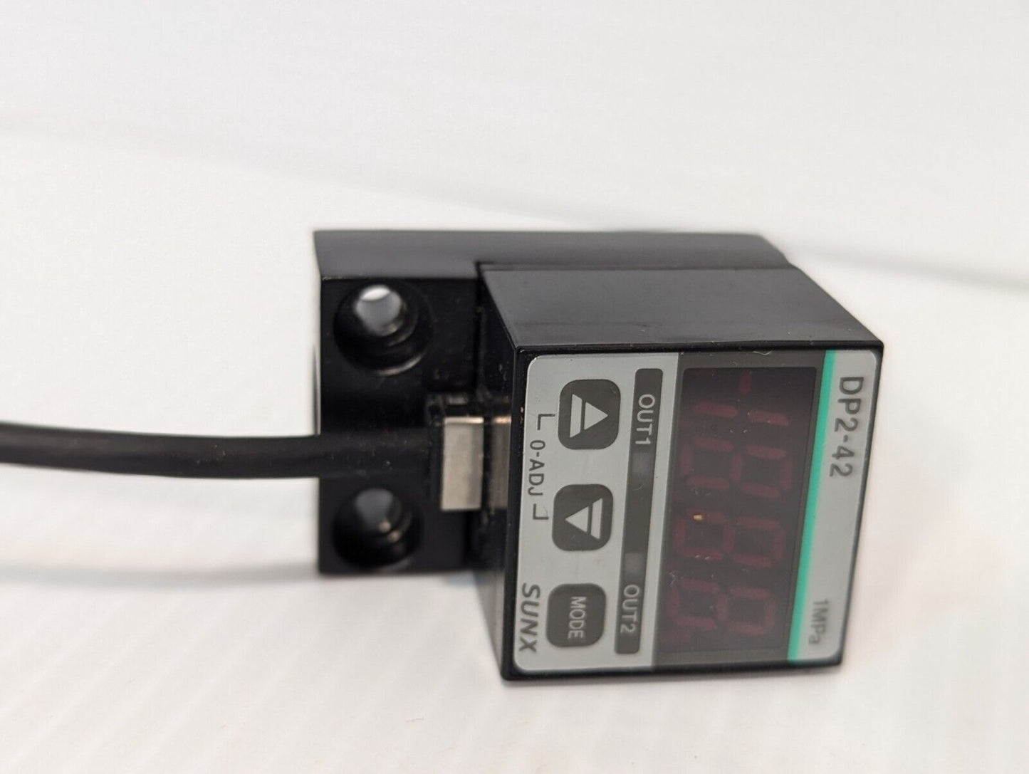 SUNX DP2-42 High Performance Digital Pressure Switch, UDP242 (upto 1.000 Mpa)