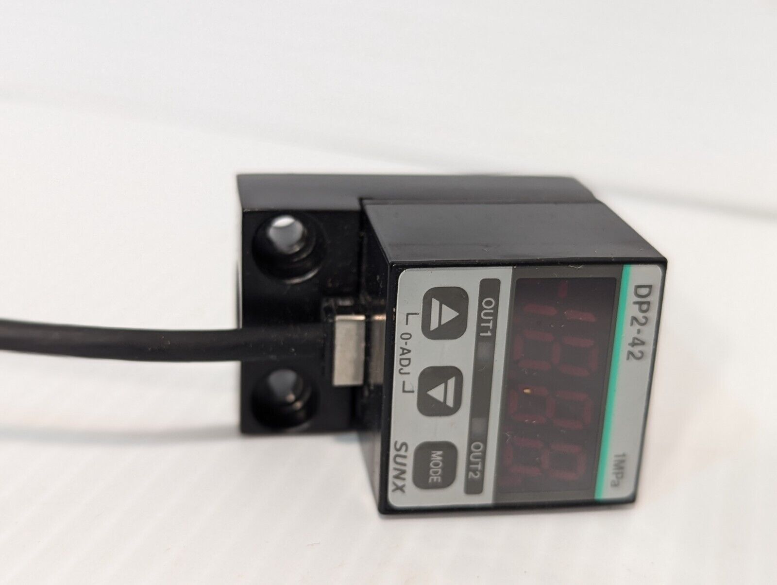 SUNX DP2-42 High Performance Digital Pressure Switch, UDP242 (upto 1.000 Mpa)