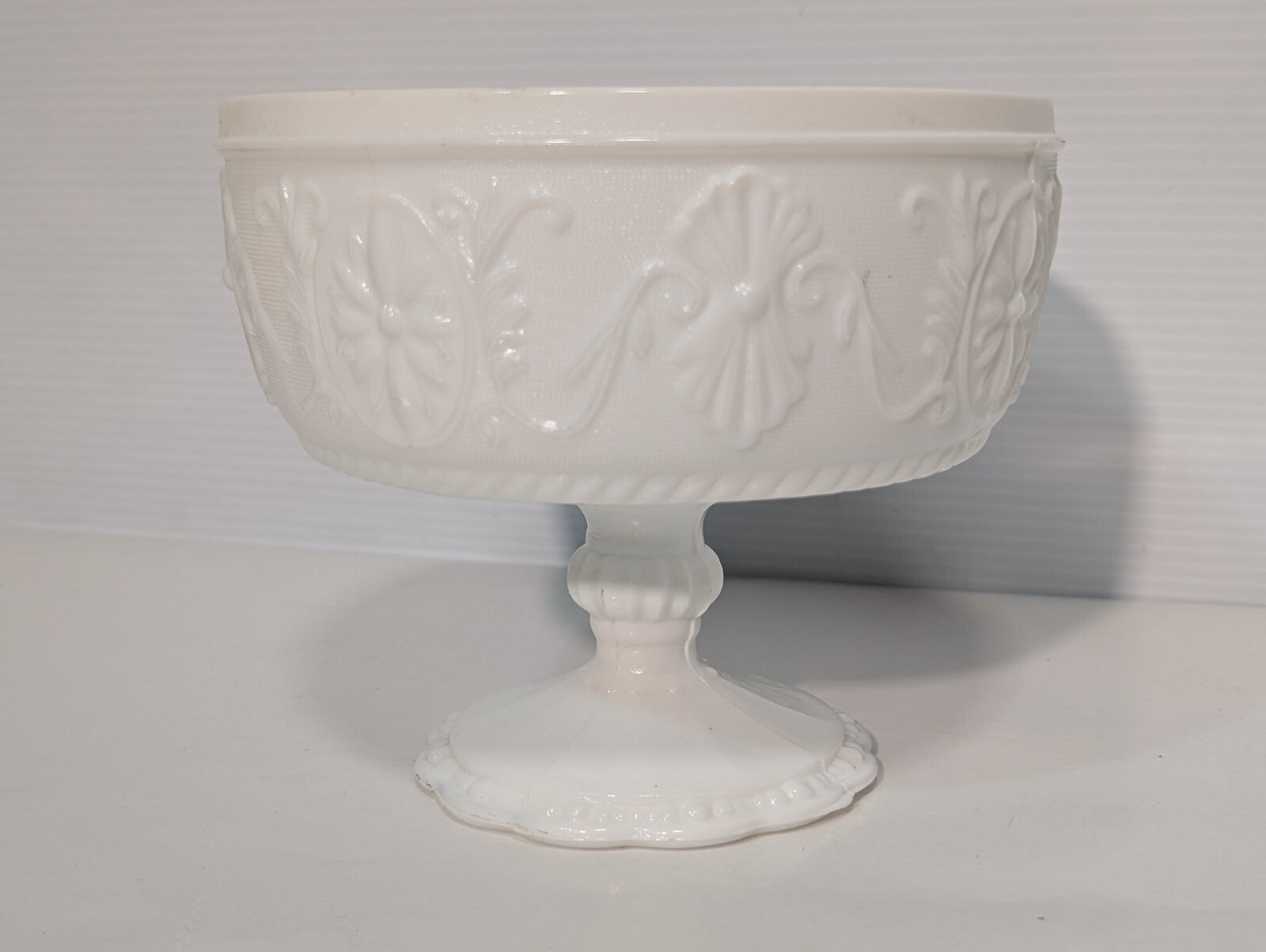 Vintage Indiana Glass Mid-Century Modern Milk White Glass Pedestal Compote Bowl