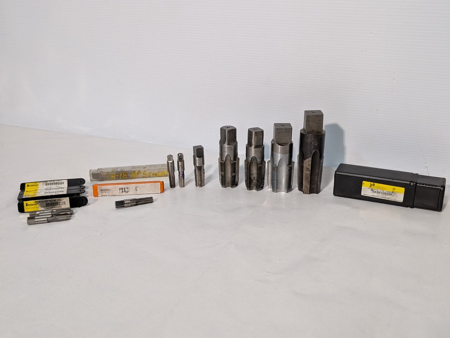 (19) Pipe Taps and Dies, Interstate Hertel Sossner Netco, See photos for specs.