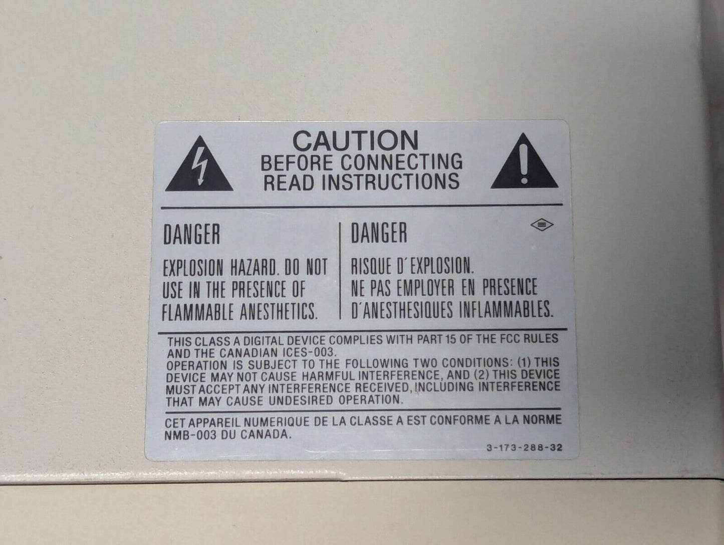 Sony Video Graphic Printer UP-980, door ajar, w/paper roll - Free Shipping