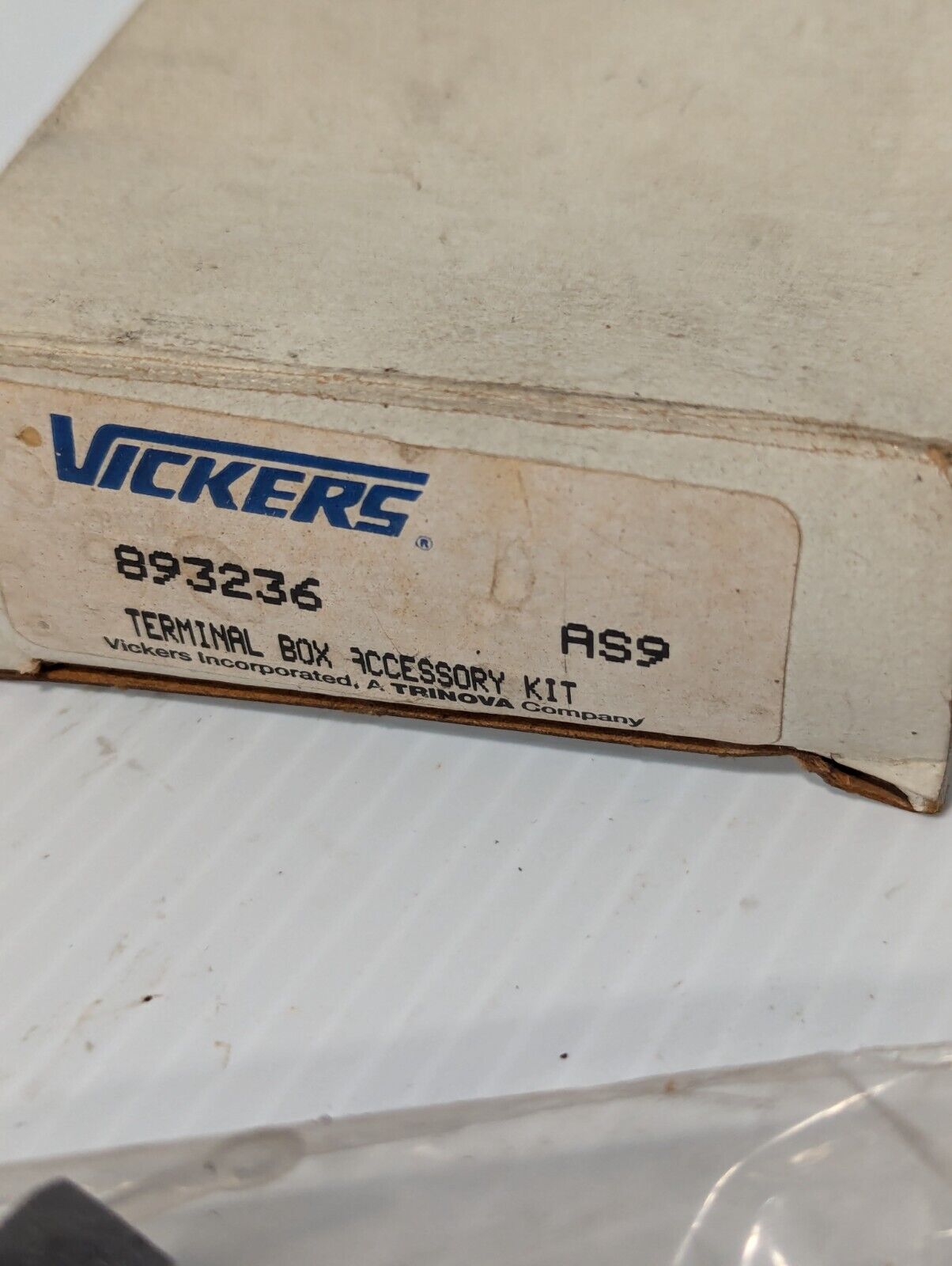 Vickers 893236 terminal box accessory kit - Free Shipping