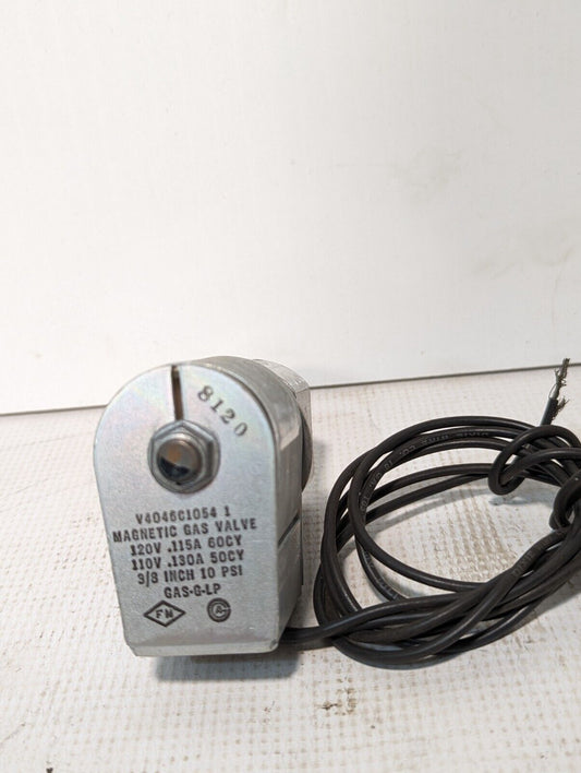 V4046C1054 Honeywell 3/8" Pilot Gas Solenoid valve 120VAC - Free Shipping