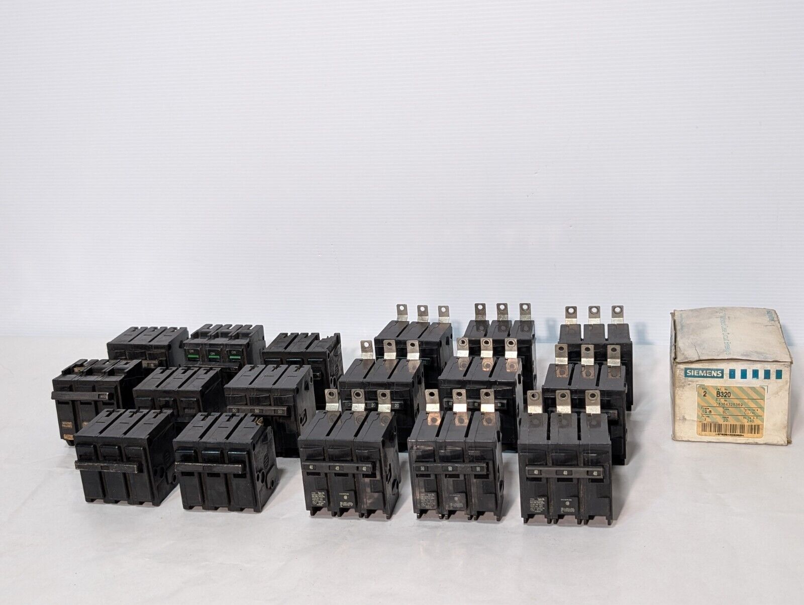 (19) Siemens 3-Pole Circuit Breakers, B- and BL- Type, 15A 20A 30A 40A 50A 60A