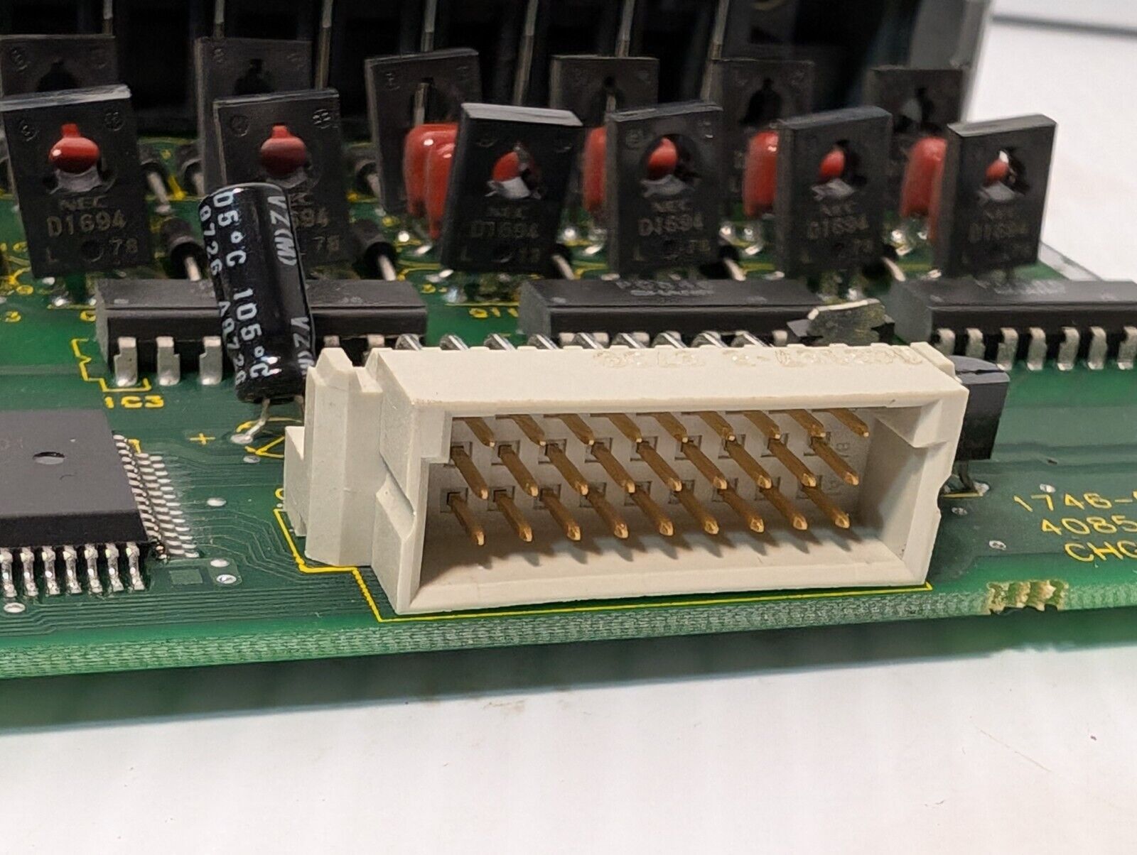 Allen Bradley 1746-OB16 SLC 500 Output Module Memory Ethernet - Free Shipping