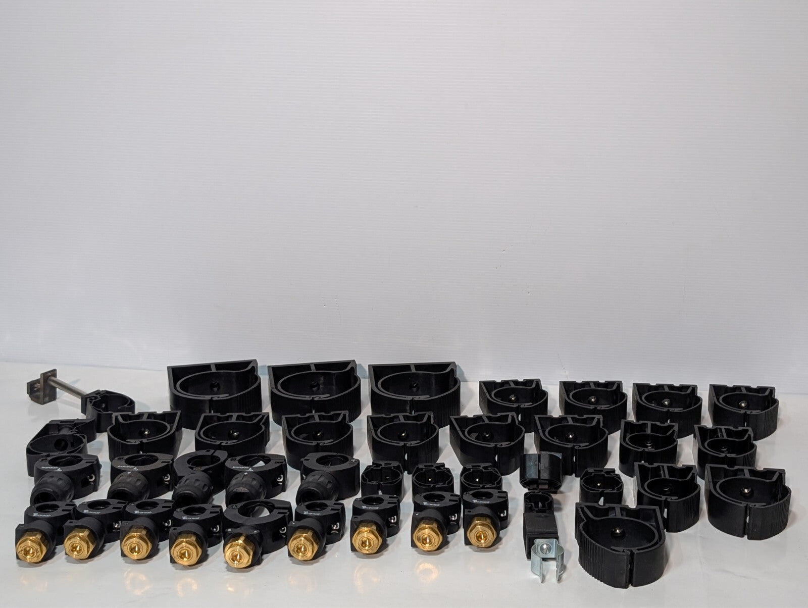 (80) Connectors for Pneumatic Aluminum Tubes Airnet Pipe Clamps Transair Outlets