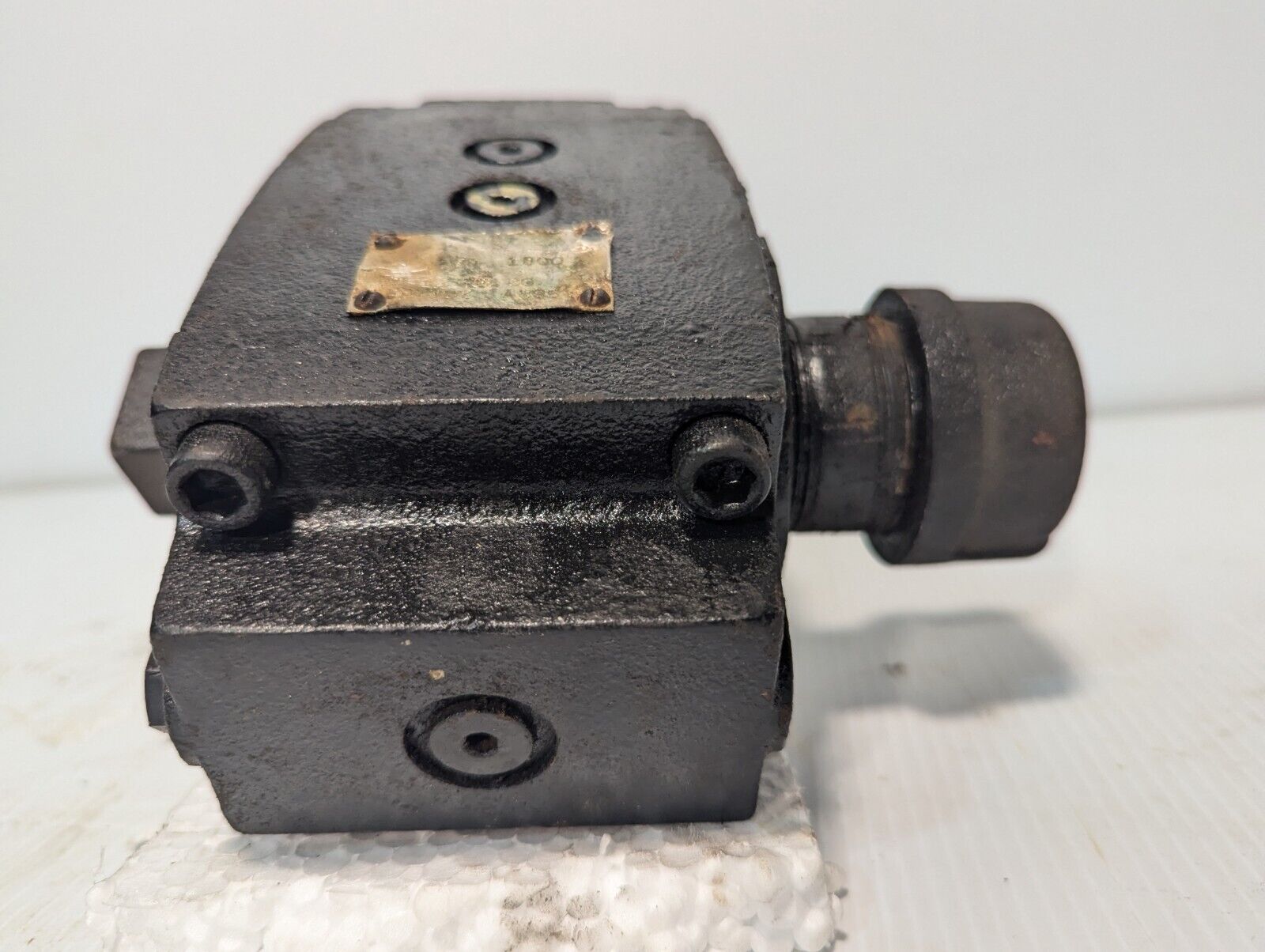 Vickers RT 12 B3 30 pressure control valve, 250-1000PSI range - Free Shipping