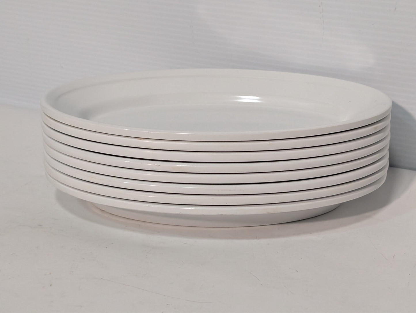 (8) Carlisle 4356325 Dallas Ware 9 1/4" x 6 1/4" White Oval Melamine Platter