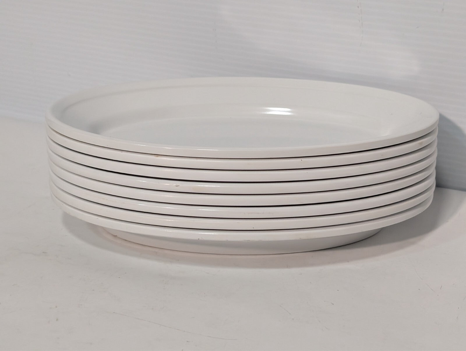 (8) Carlisle 4356325 Dallas Ware 9 1/4" x 6 1/4" White Oval Melamine Platter