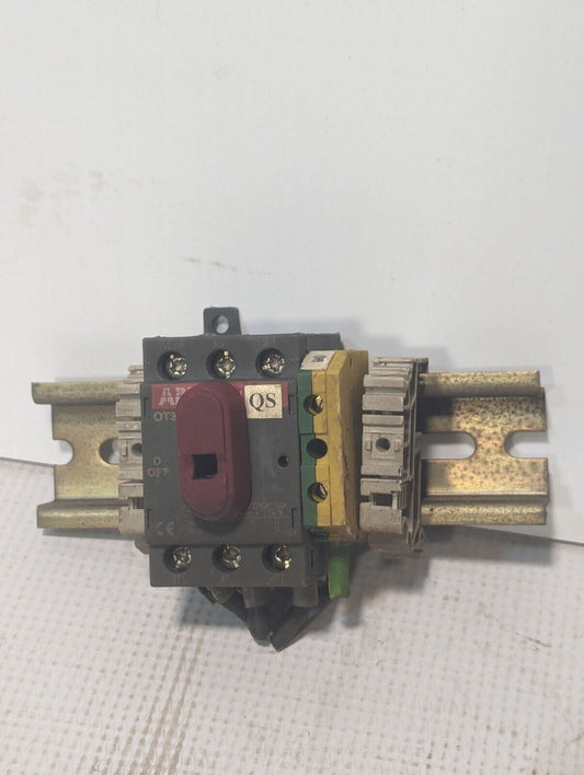 ABB OT32E3 disconnect switch on DIN rail as pictured