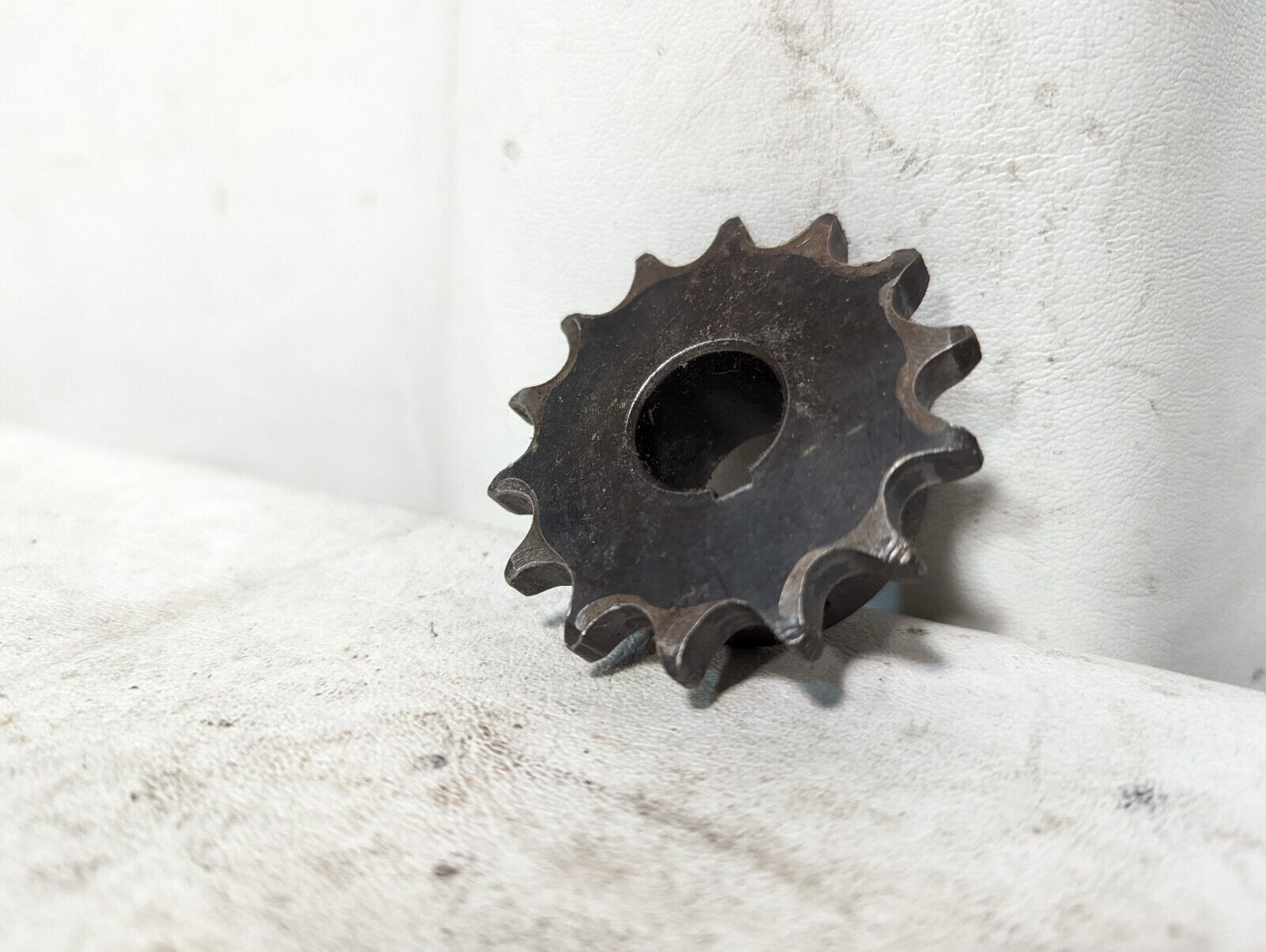 Tsubaki 40B14F-3/4 Single Strand Sprocket, 40 Chain Size, 3/4 Bore Dia, 14 teeth