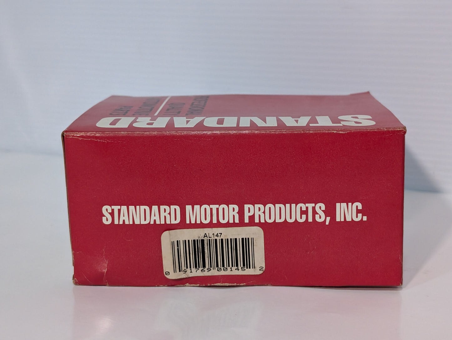 Standard Automotive Parts AL-147 Distributor Cap, (2) Champion UD16 Spark Plugs