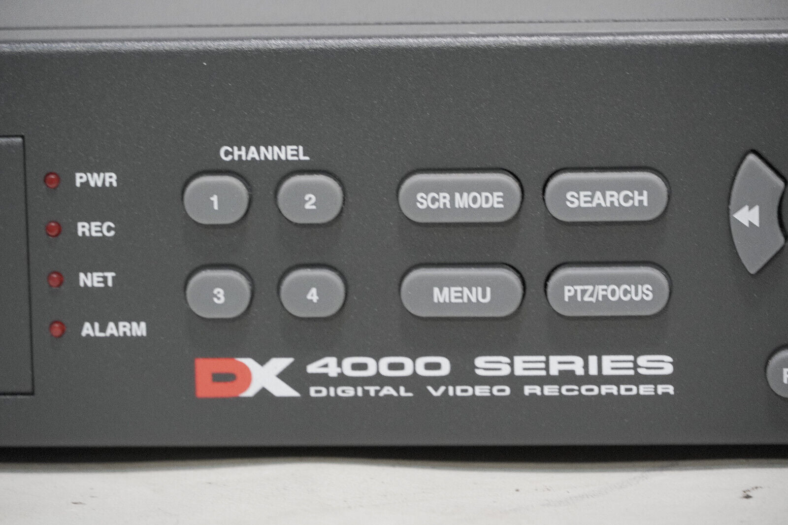 Pelco DX4004-160 Digital Video Recorder DX4000 Series