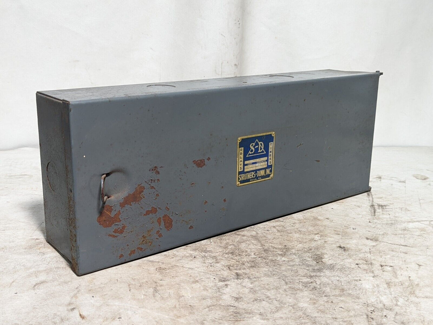 Struthers-Dunn 90XGX100 relay with enclosure, 110VAC coil/contacts