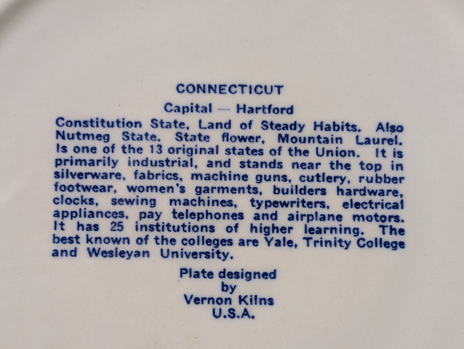 Vintage Vernon Kilns Hartford, Connecticut Souvenier Collector Plate 1930s