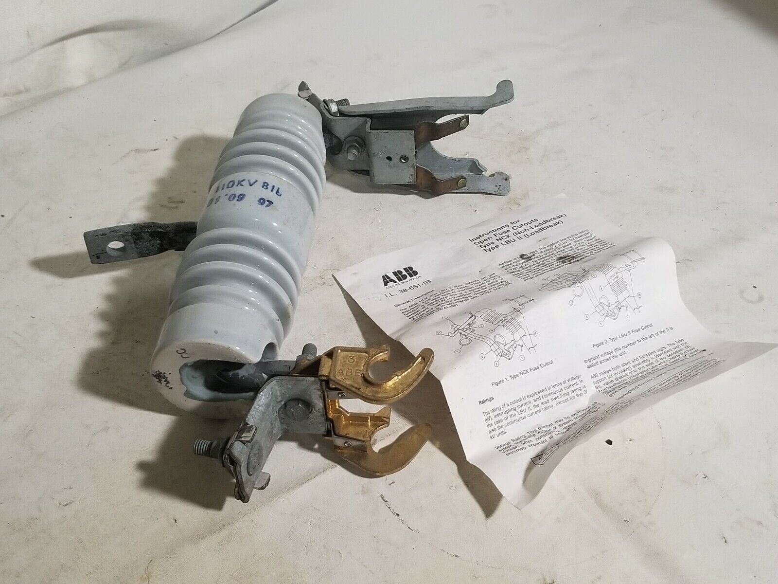ABB IL 38-651-1B Open Fuse Cutout 110kV BIL Porcelain - Free Shipping