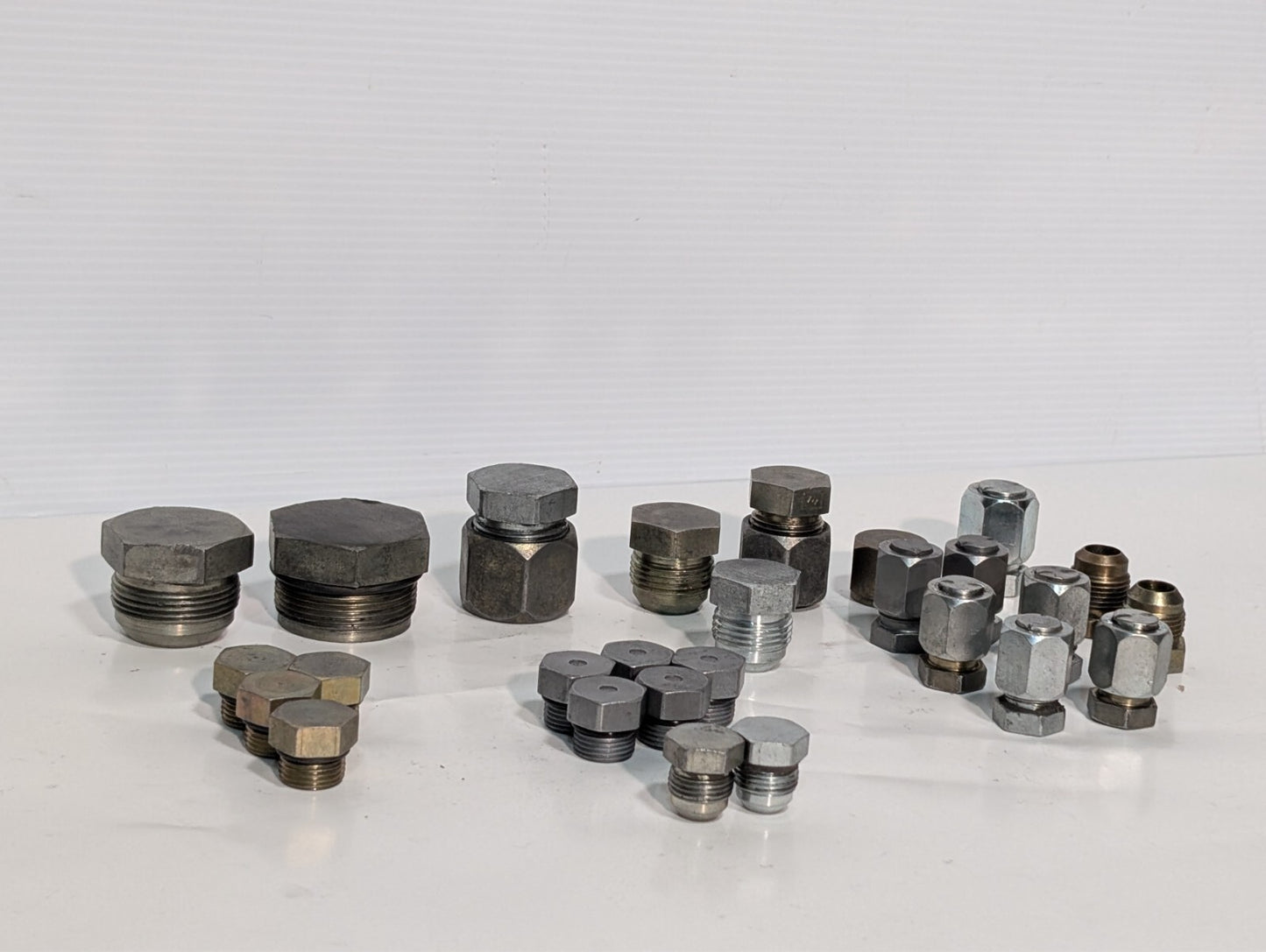 (27) High Pressure Compression Tube Fitting Adaptors Hex Head and Assorted Other