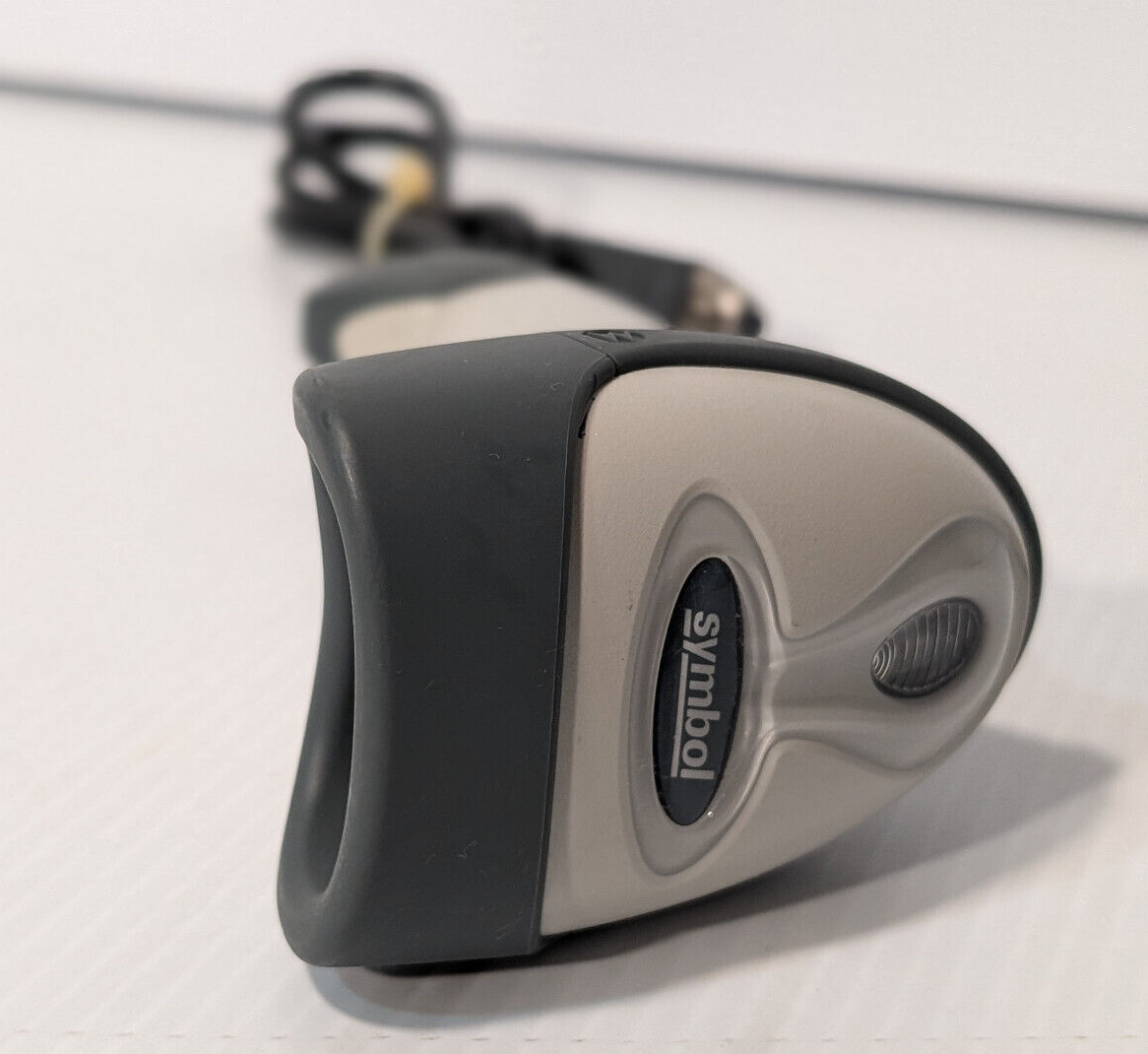 Symbol Technologies LS 2208-SR20001NA Barcode Scanner, Laser, with Cable, 5V