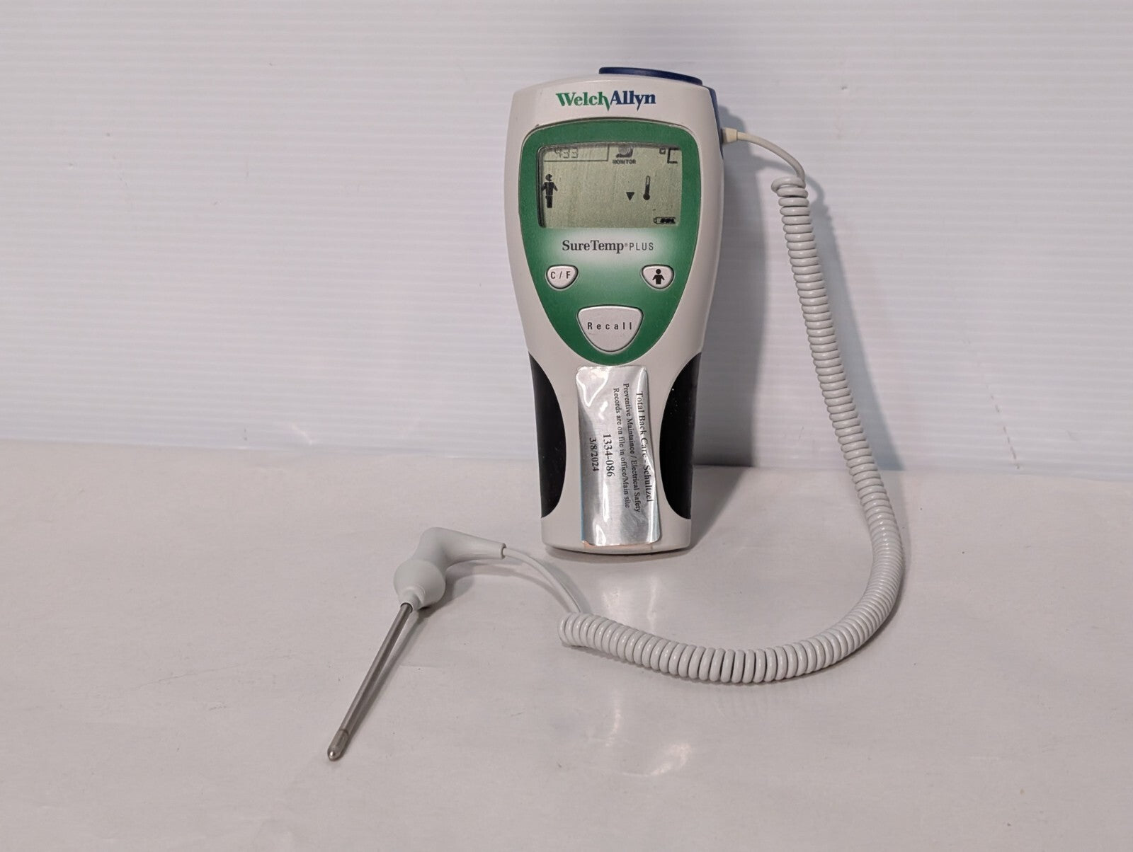 Welch Allyn Digital Thermometer SureTemp Plus 690 with Probe + Probe Covers