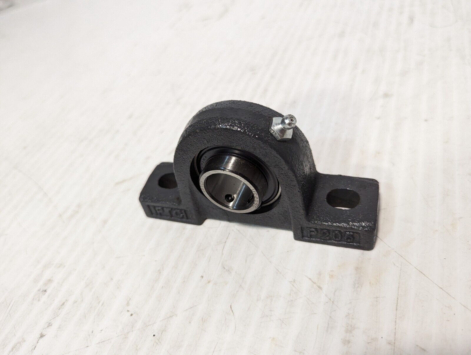 IPTCI UCP205 Pillow Block Bearing, 25mm Bore,  UC205G - Free Shipping
