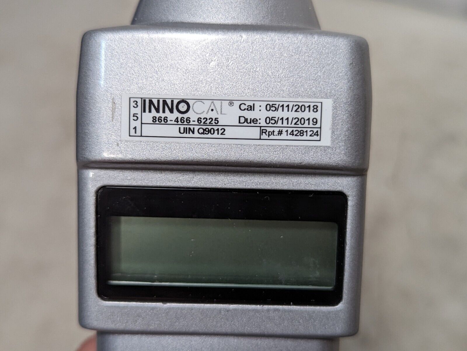 Cole-Parmer DT-205B convertible optical tachometer, LCD readout 87303-00