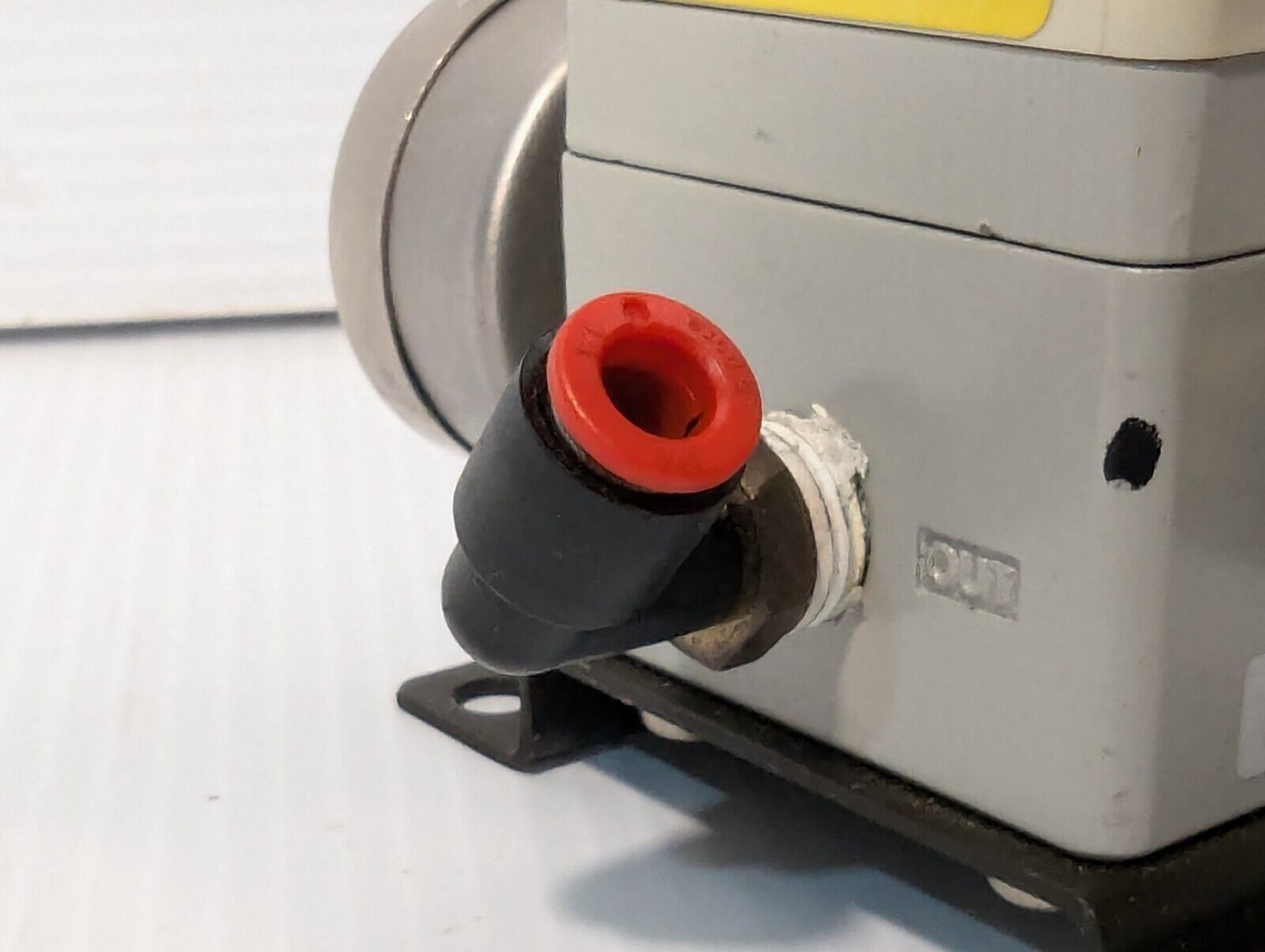 SMC IT2030-N32B1 E/P Pneumatic Regulator - Free Shipping+Returns