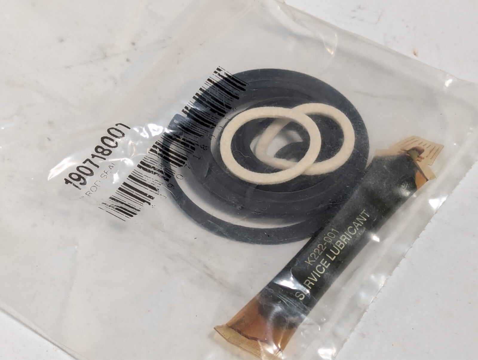 (2) Schrader Bellows 190718001 Piston Rod Seal Kit