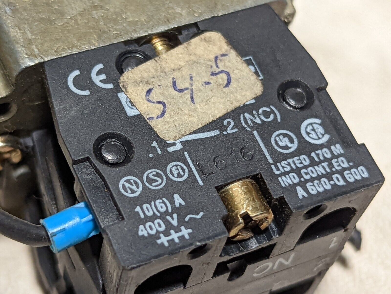 Telemecanique ZB2-BE102 red pushbutton switch