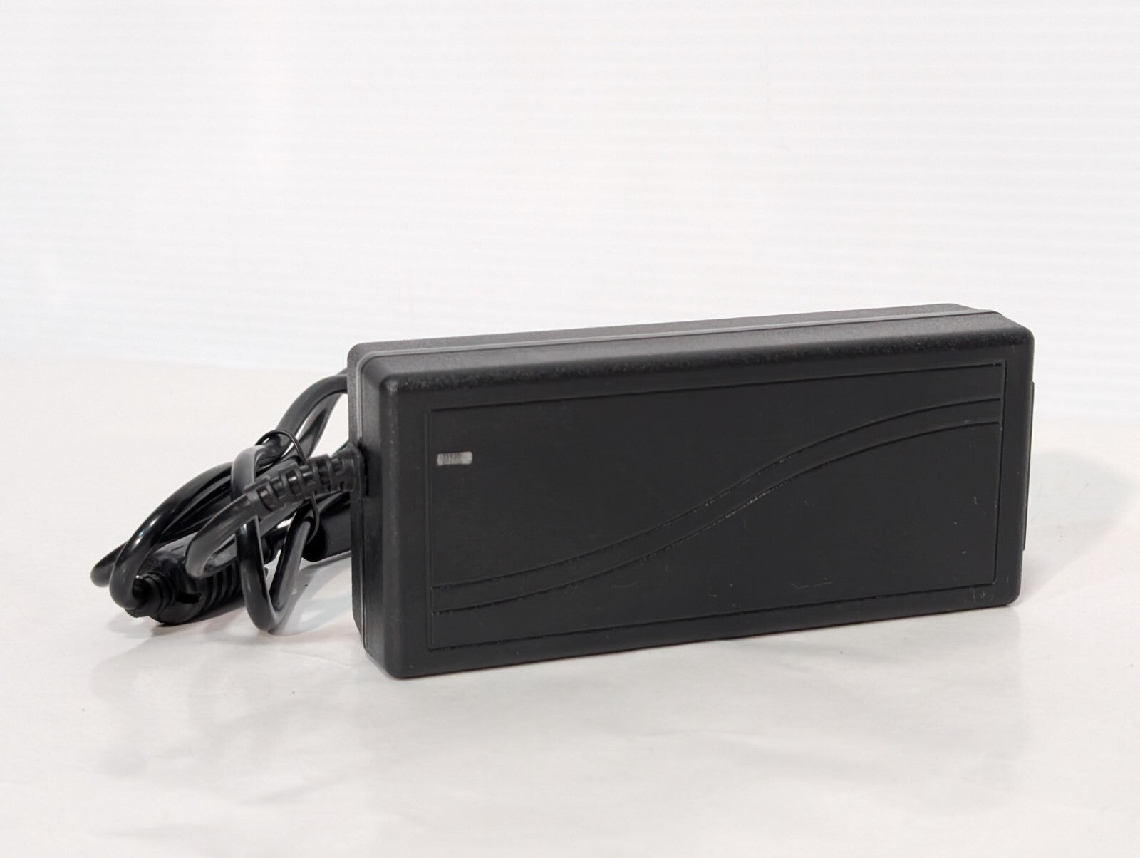 Unbranded LGY-201 Switching Power Adapter, 60W, 12V, AC\DC, 5 Pin Connector