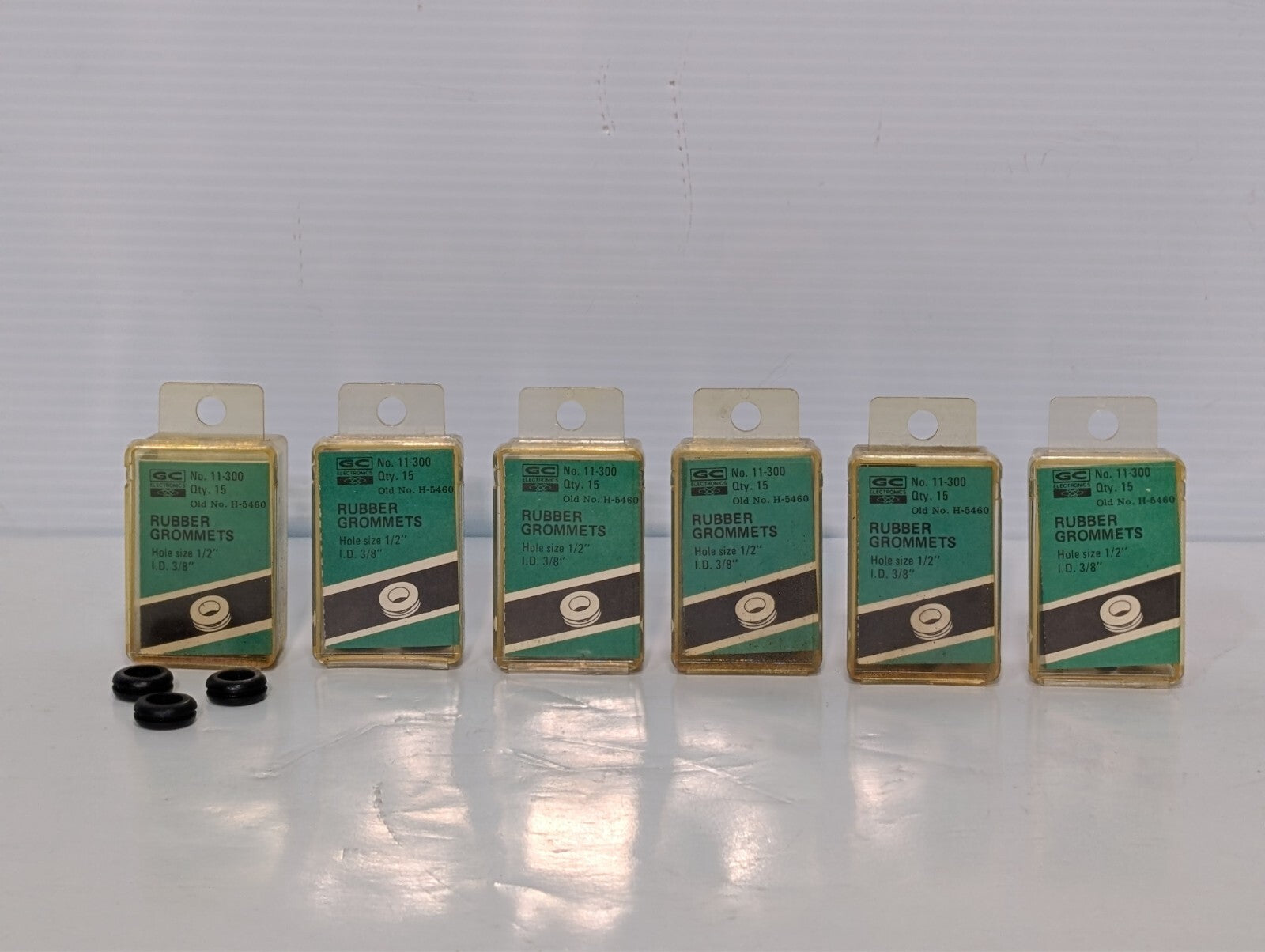 (90) GC 11-300 Rubber Grommets, Hole size 1/2" I.D. 3/8", 6 packs of 15