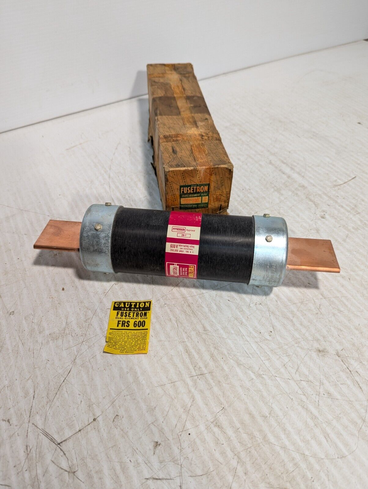 Bussmann Fusetron FRS-600 600A Dual Element Time Delay Fuse K5 - Free Shipping