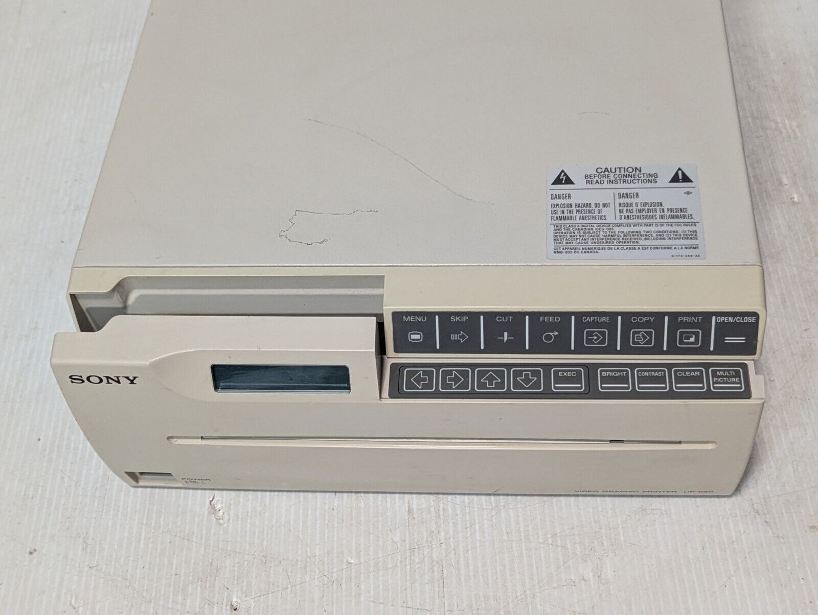 Sony Video Graphic Printer UP-980, door ajar, w/paper roll - Free Shipping