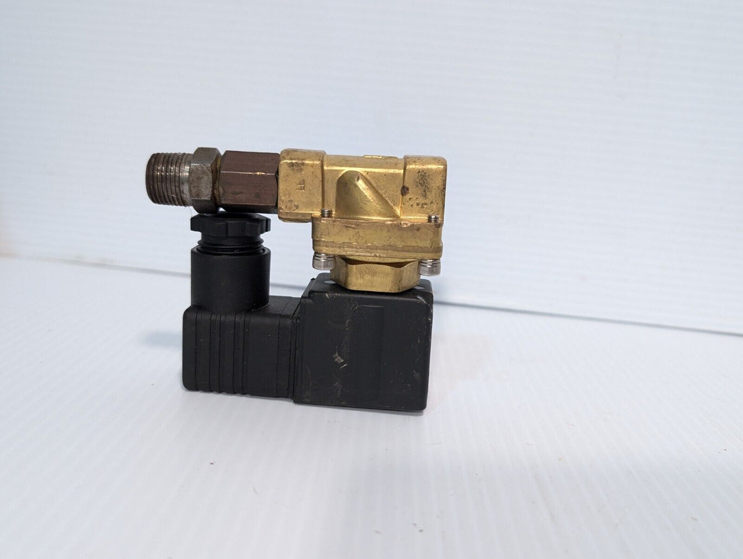 SMC VXD2130-03F-5D1 Solenoid Control Valve - Free Returns