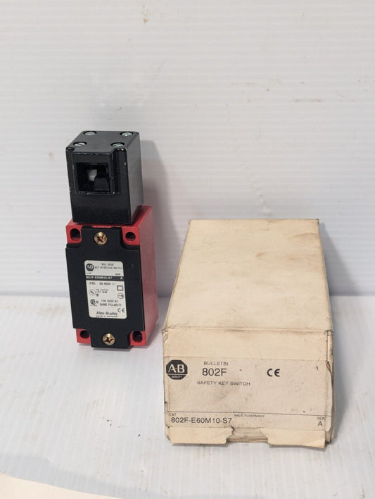 Allen Bradley 802F-E60M10 Safety Key Interlock Switch, Ser. A, 10a, 300VAC