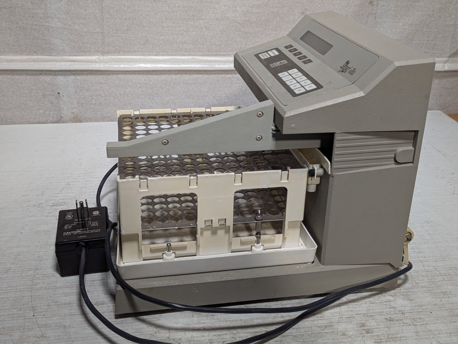 Teledyne ISCO Foxy Jr 623870001 Fraction Collector with 144 Tube Vial Tray