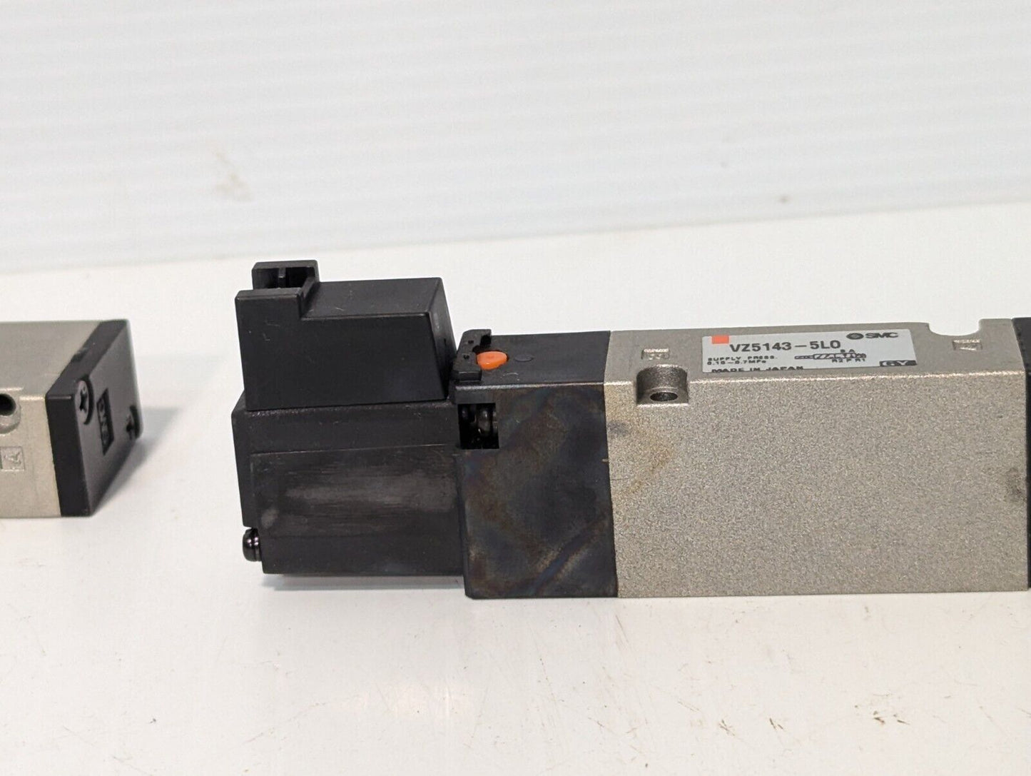 SMC VZ5143-5L0 Solenoid Valve, 24vdc, 5 Port, 0.15 - 0.7 MPa
