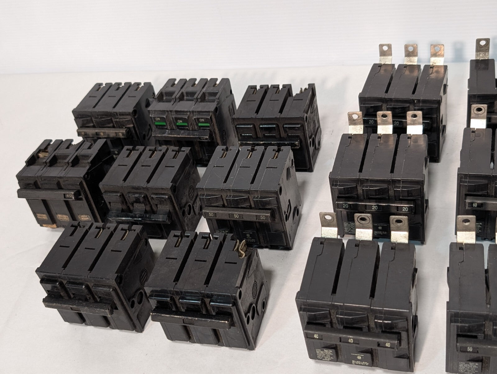 (19) Siemens 3-Pole Circuit Breakers, B- and BL- Type, 15A 20A 30A 40A 50A 60A